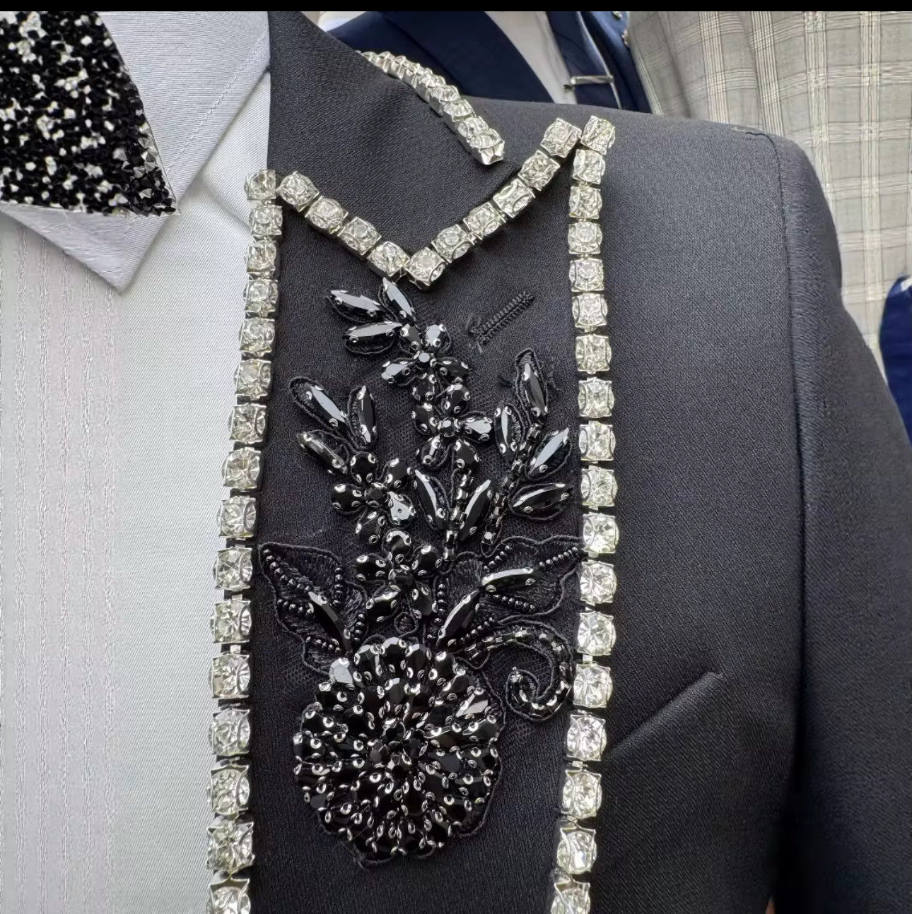 Royal Crest Signature Tuxedo Set